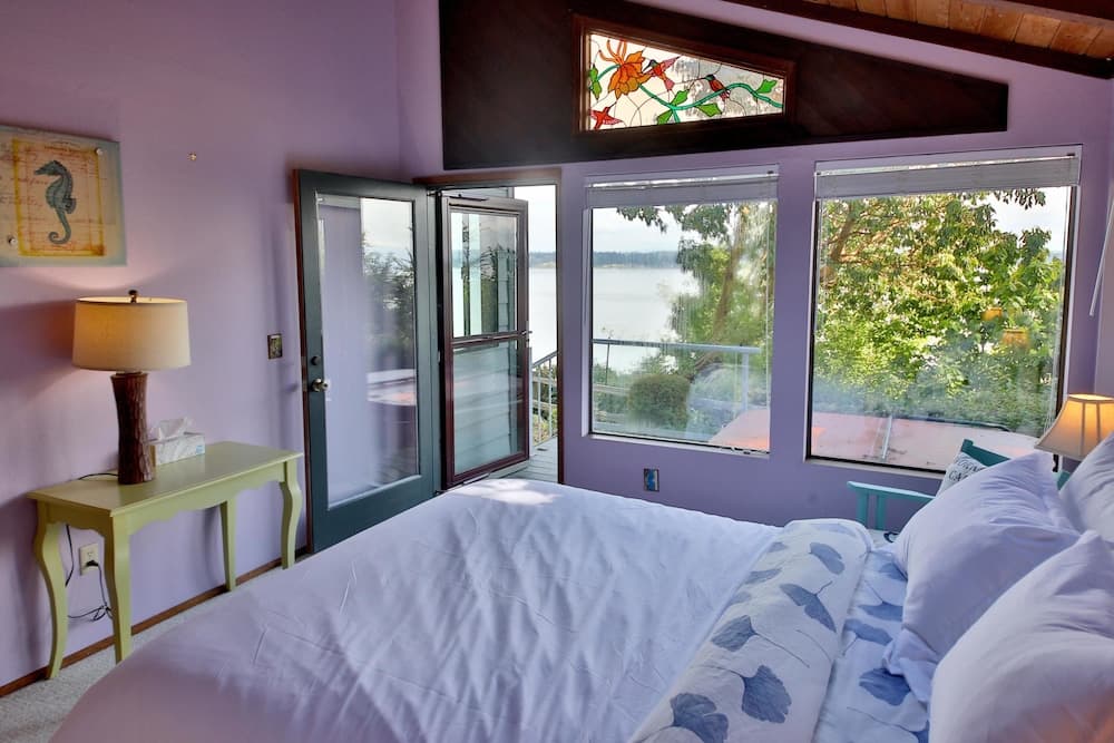 Days and Waves Beachhouse