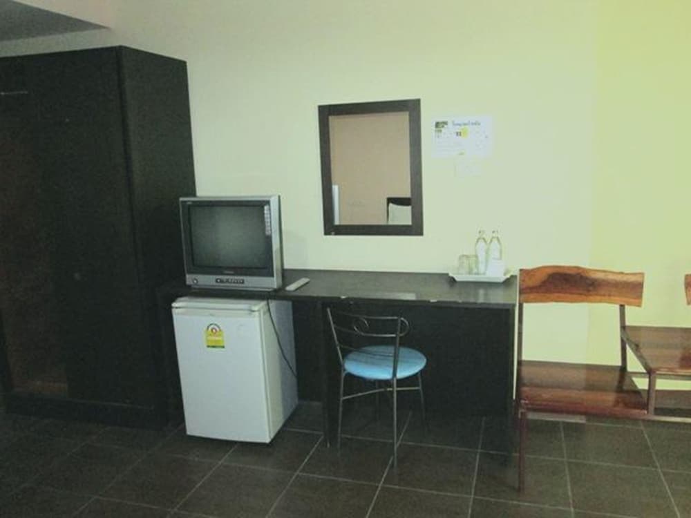 Ban Bua Resort & Hotel