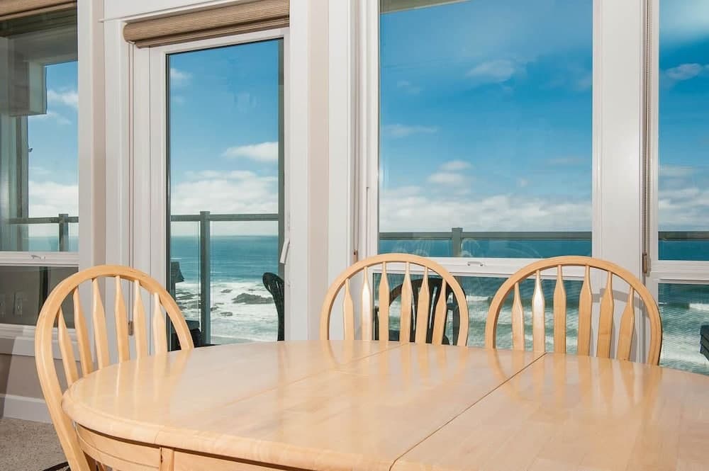 Keystone Vacation Rentals - Ocean Retreat Condo