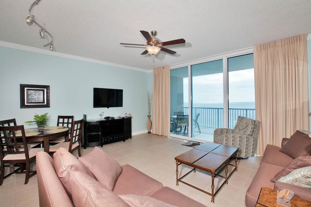 Palazzo Beach Resort by Panhandle Getaways