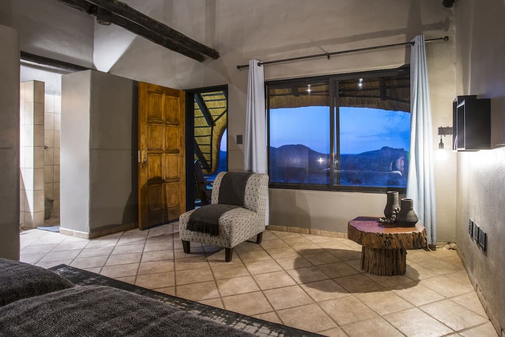 Ai Aiba - The Rockpainting Lodge