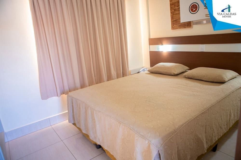 Lacqua DiRoma V Via Caldas