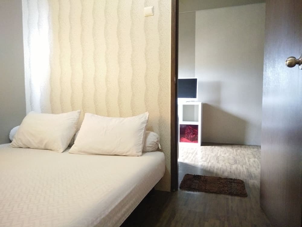 Apartemen The Suites Metro Yudis