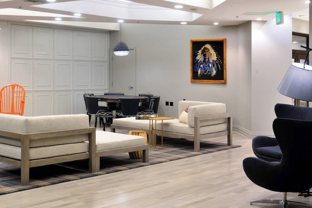 Renaissance Reno Downtown Hotel & Spa