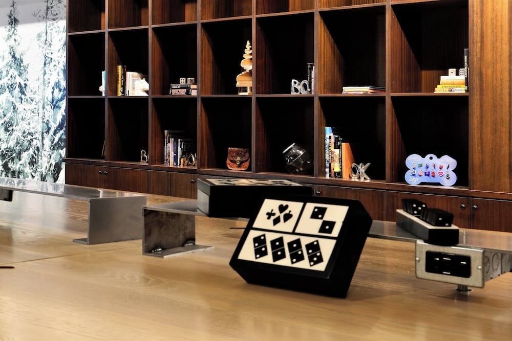 Renaissance Reno Downtown Hotel & Spa