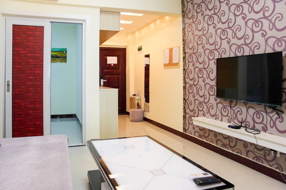 Mr. Vinegar Apartment