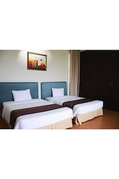 Diamond Bay Golf & Villas