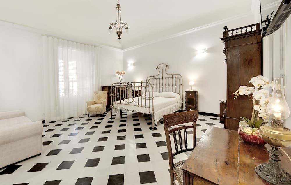 Epoca  - Camere con Stile