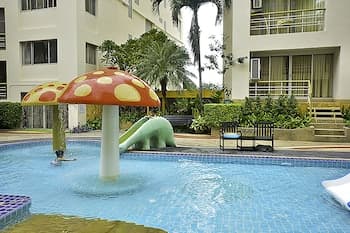 Hin Num Sai Suay Residence By Puppap