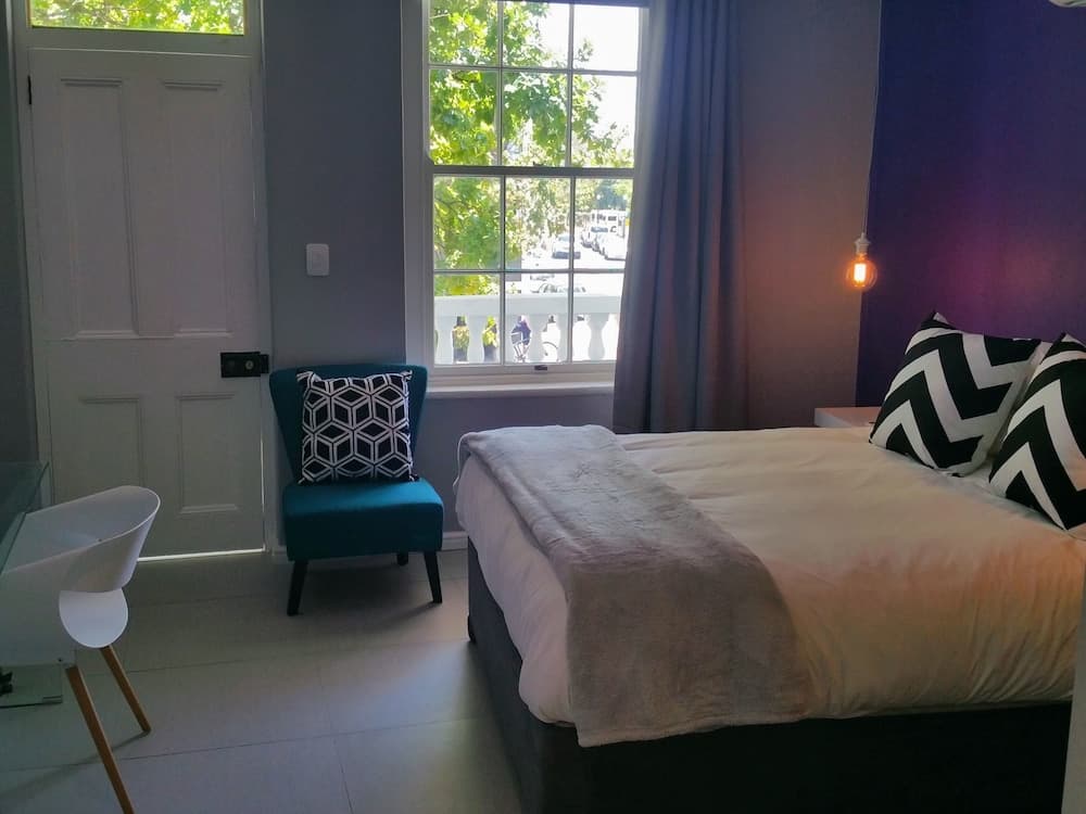 The Vibe Dorp Street