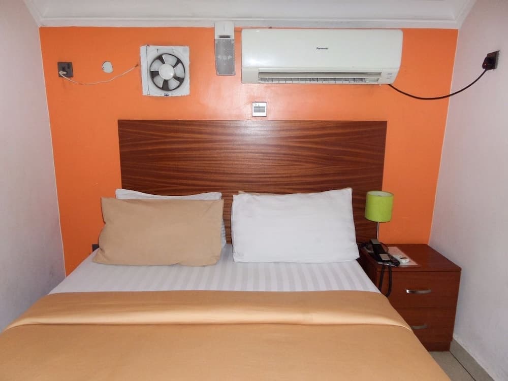 Precinct Comfort Services, Surulere