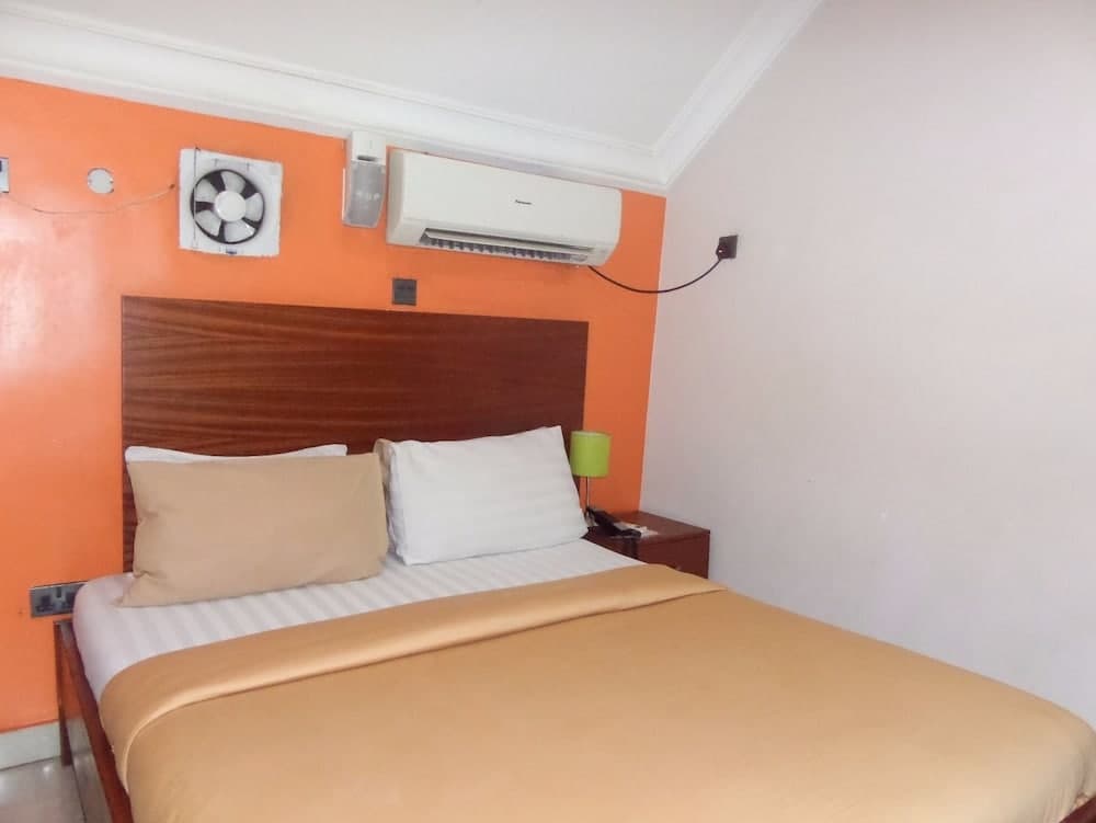 Precinct Comfort Services, Surulere