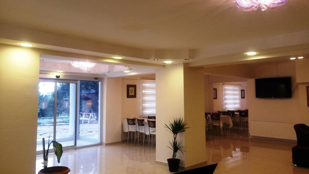 Dort Mevsim Suit Otel