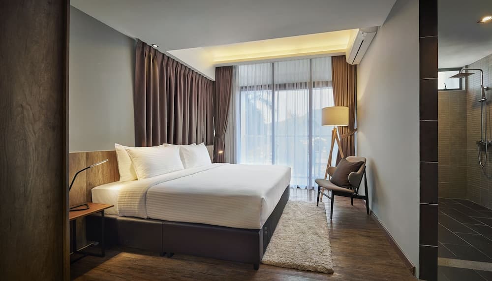 Tropics Eight Suites