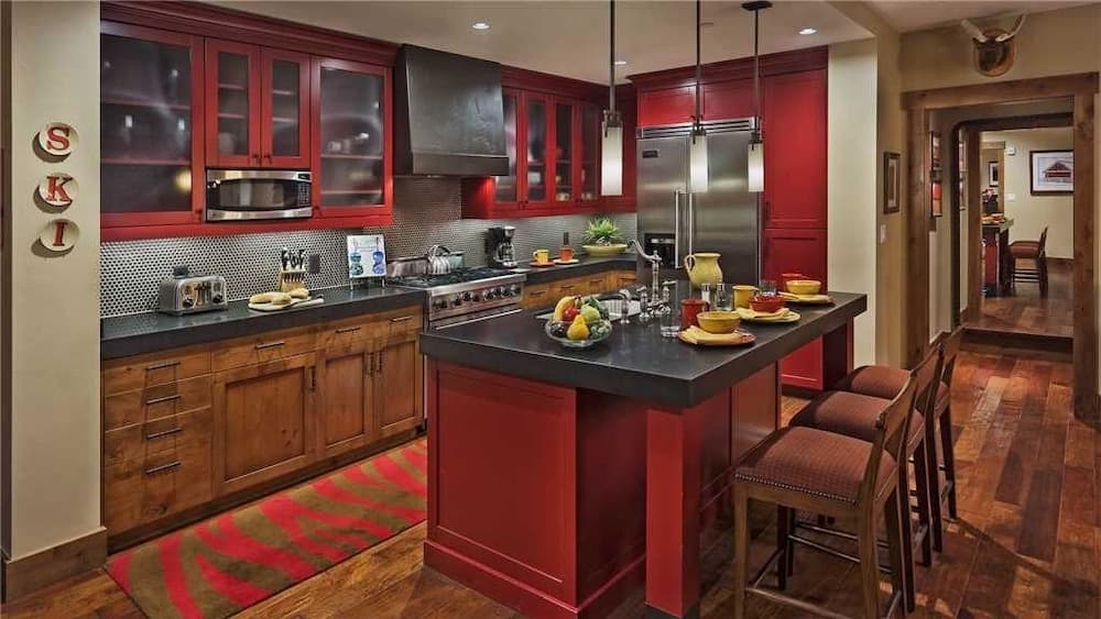 Sunshine Mountain 402 4 BedroomCondo By Moving Mountains