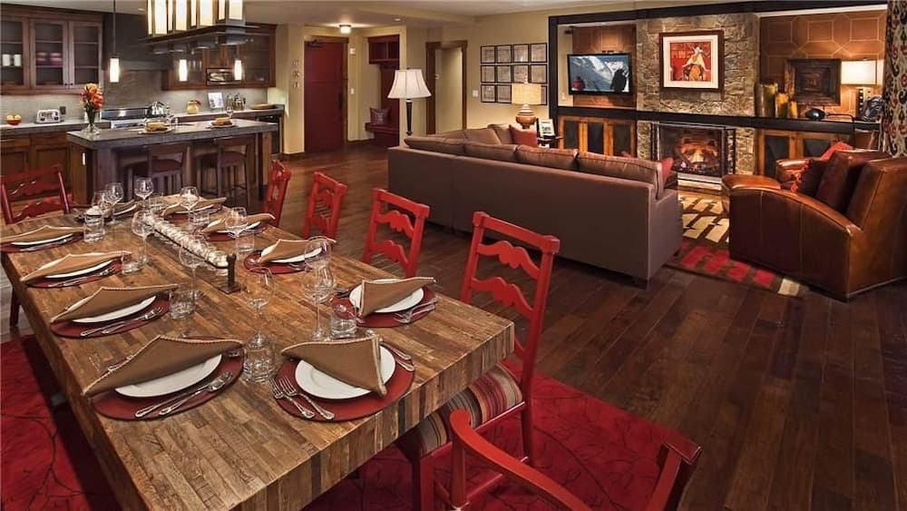 Beaver Mountain 411 4 BedroomCondo By Moving Mountains