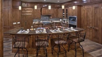 Falconhead Lodge South 5 BedroomHoliday home By Moving Mountains