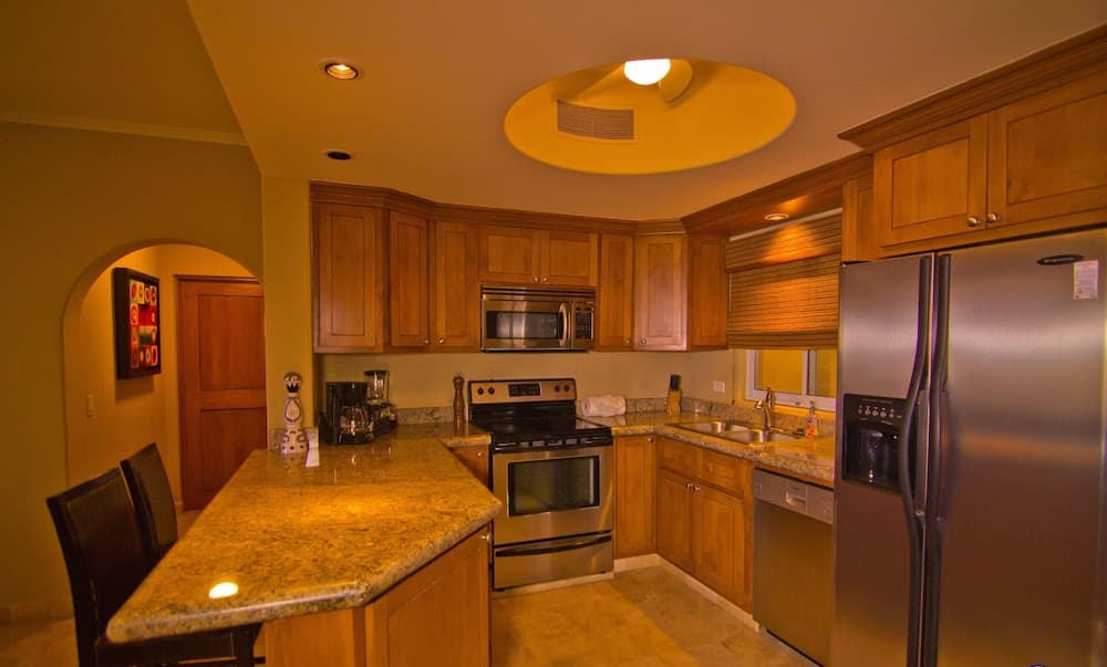 Las Mananitas LM F4205 2 Bedroom Condo By Seaside Los Cabos