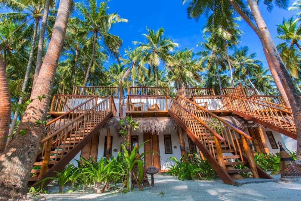 aaaVeee Nature's Paradise