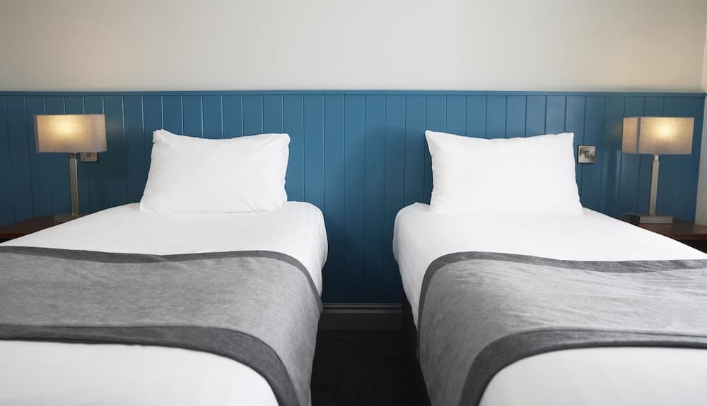 Caledonian Hotel By Greene King Inns