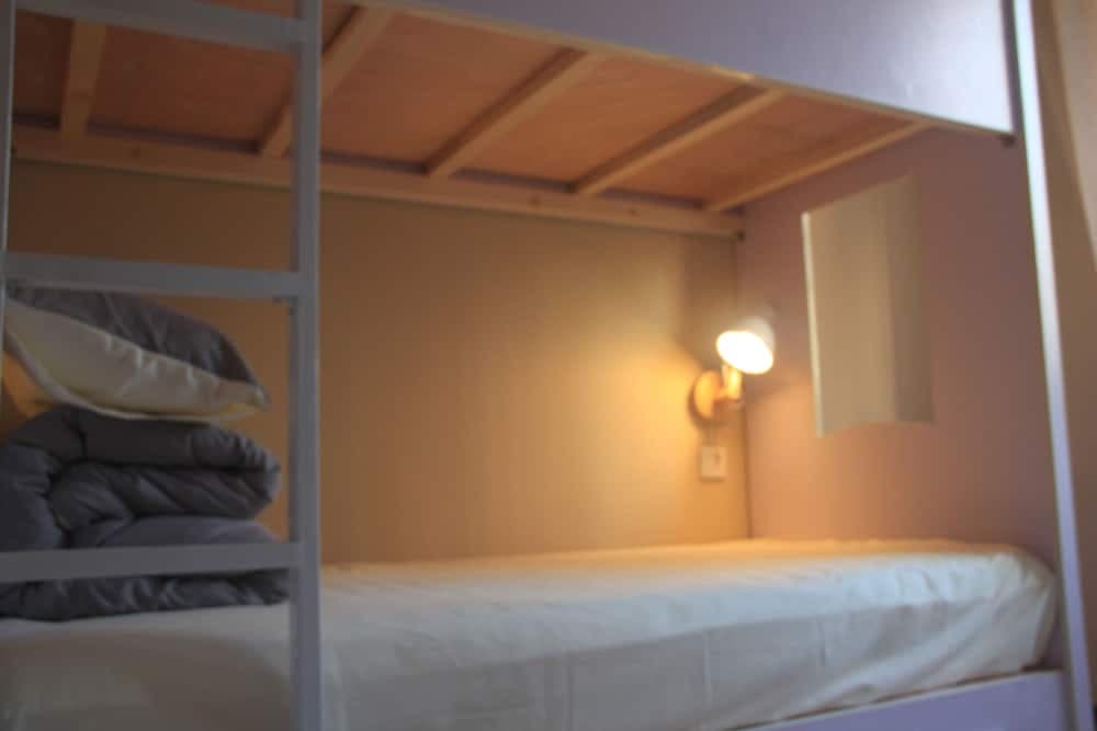 NanShaoMen South gate BC Party Villa Pogoda