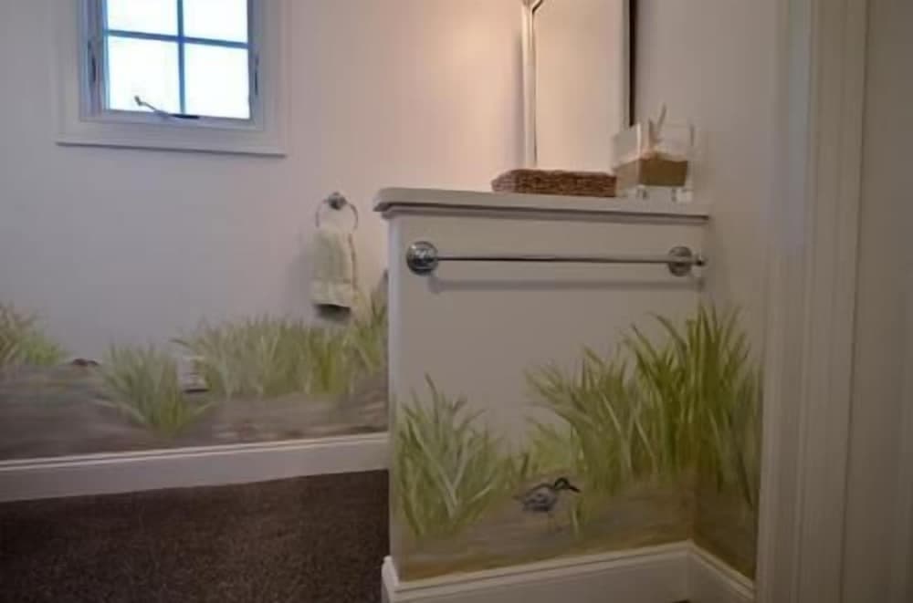 Seascape Upscale Cottage