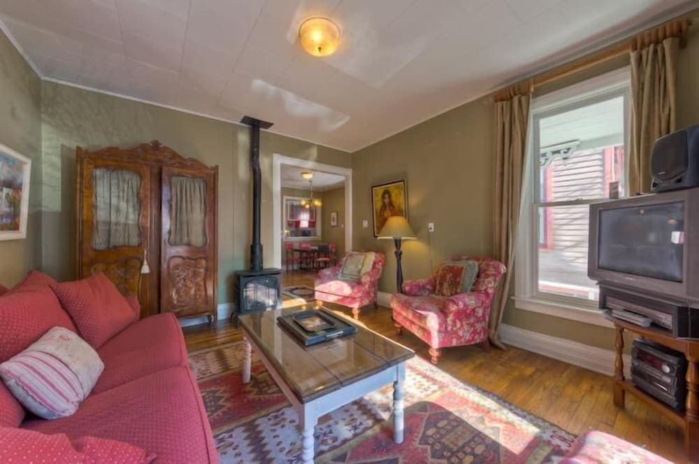 Chez Coco 2 Bedroom Holiday home By Accommodations in Telluride