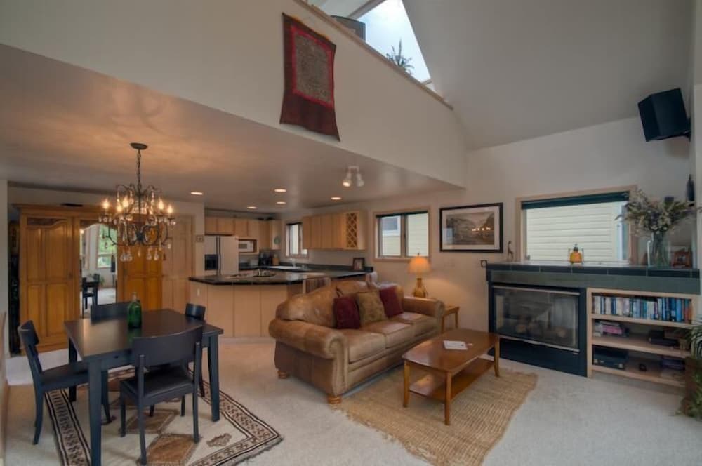 Madison Pacific 1 Bedroom Condo By Accommodations in Telluride
