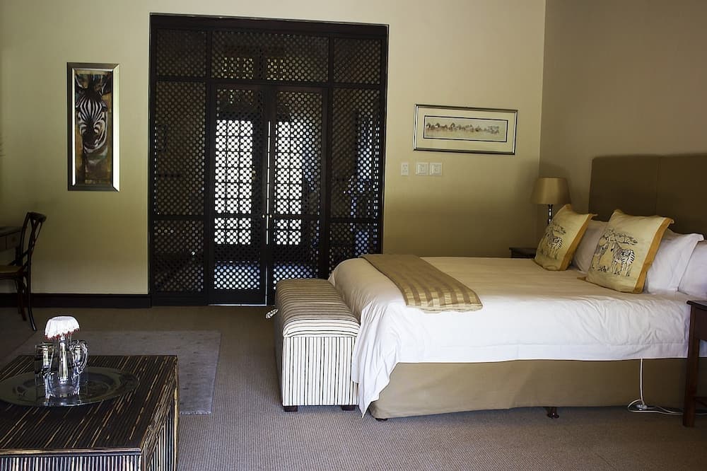 Swartberg Private Game Lodge