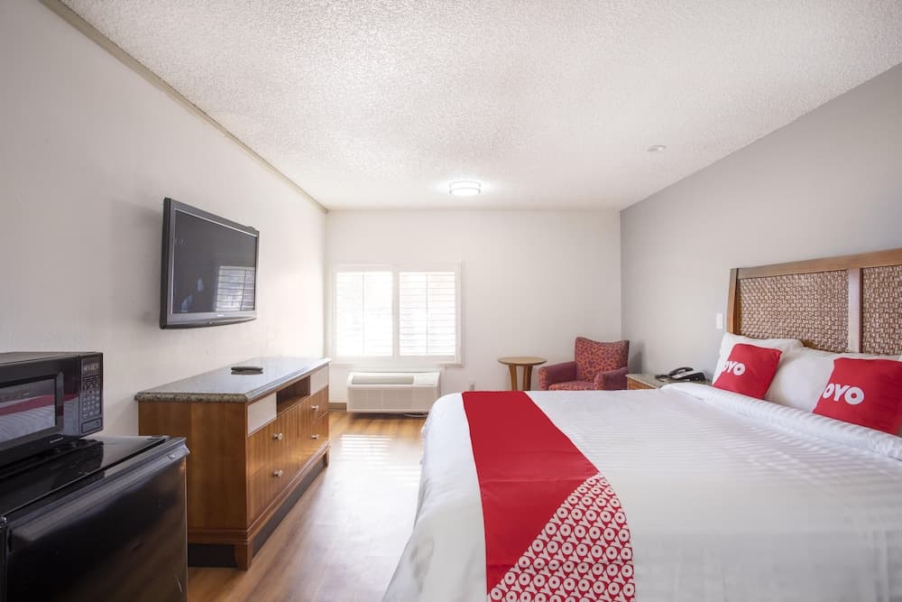 OYO Hotel Palmdale - Antelope Valley