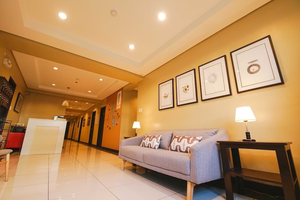 Hometown Hotel Makati - Edsa