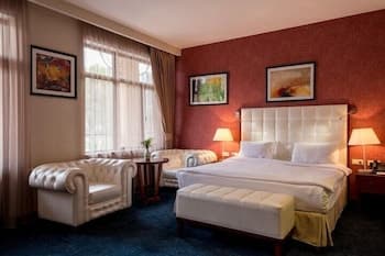 Kecharis Hotel and Resort