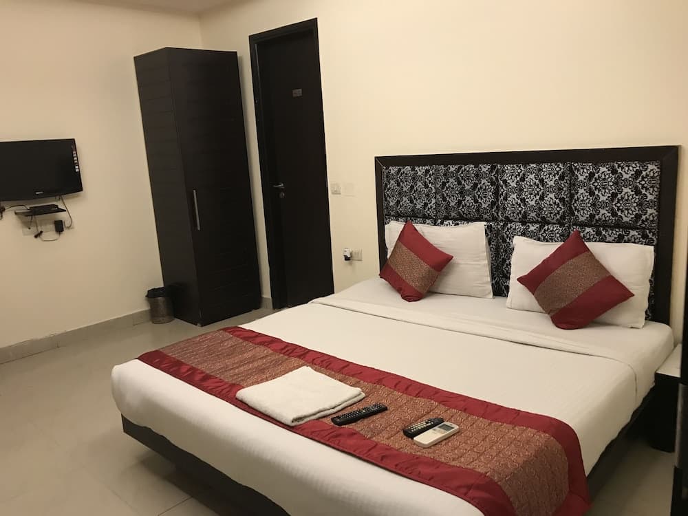 Hotel Nand Kartar Orchid Suites