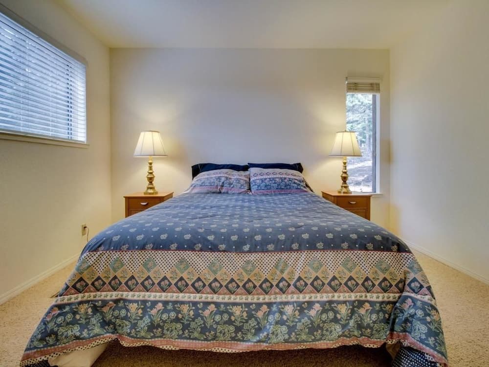 Pathway Tahoe Donner Retreat