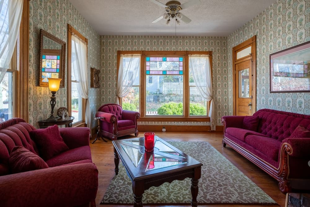 5 Ojo Inn Bed and Breakfast