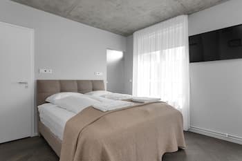 The Swan House Hotel by ylma