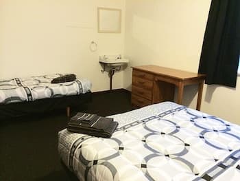 Wooden Heart Cafe and Benneydale Lodge