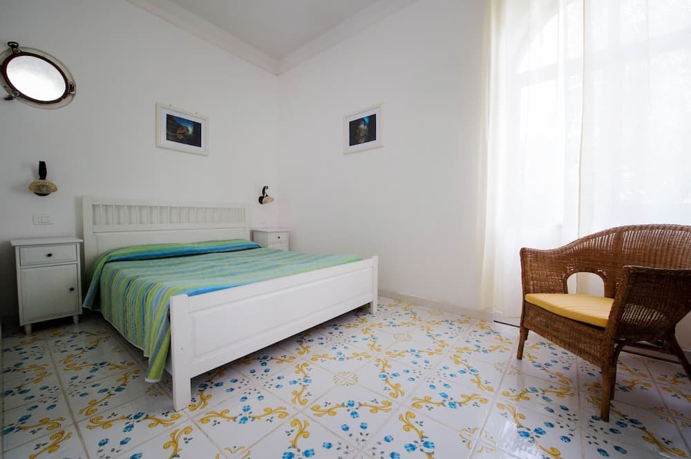 Marina Del Cantone Chalet