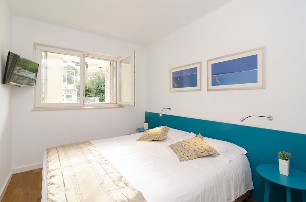 Antonio Luxury Beach Suites