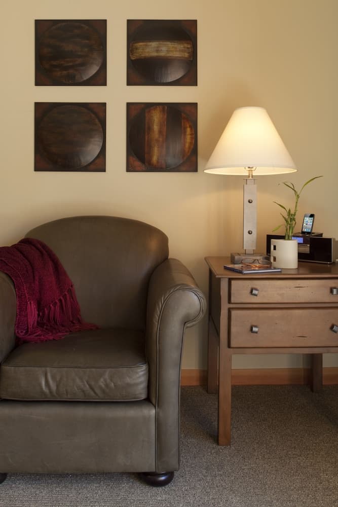 Capitol Peak- CoralTree Residence Collection