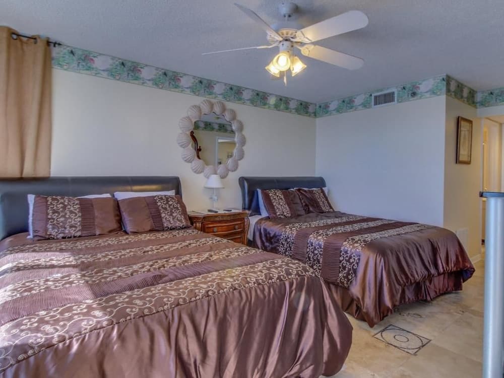 Long Beach Luxury 3 1006