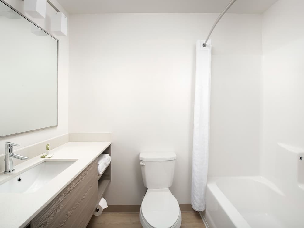 WoodSpring Suites Seattle Everett