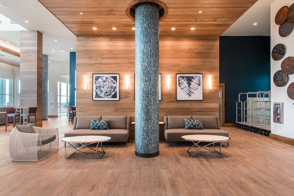 Hampton Inn & Suites Panama City Beach-Beachfront