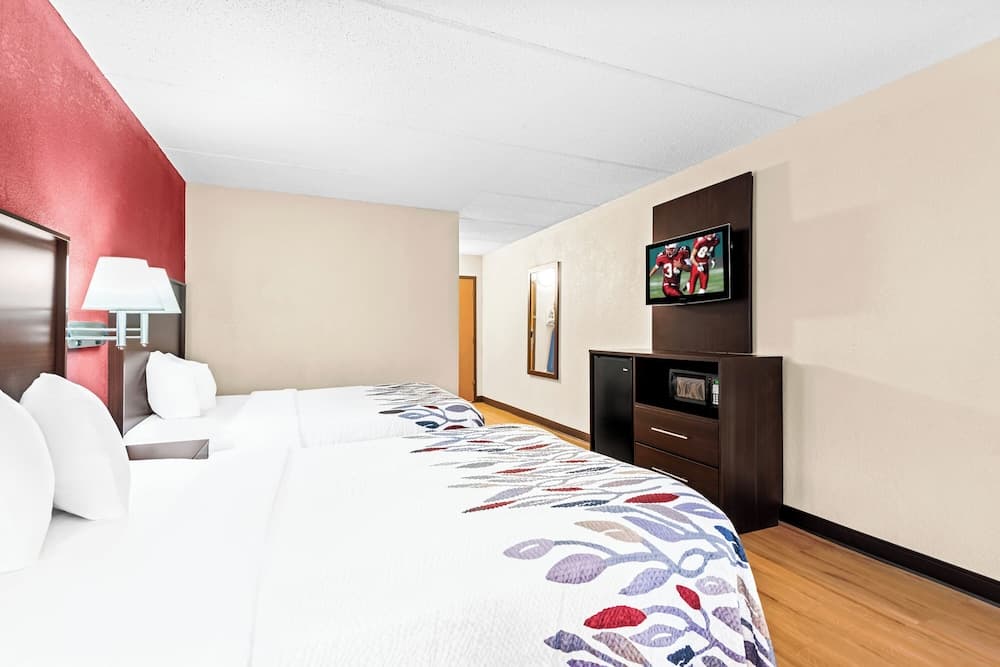 Red Roof Inn Cortland