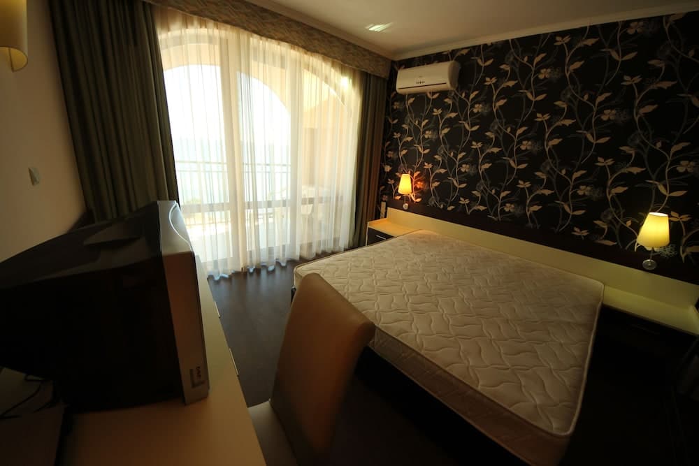 Grand Hotel St.Vlas - Menada Apartments