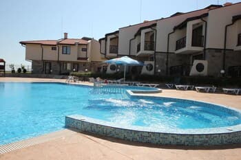 Menada Imperial Heights