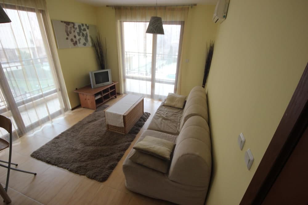 Menada Amadeusz 1 Apartments