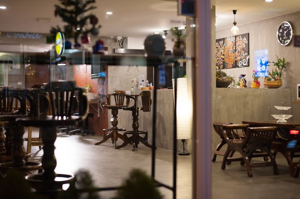 Hoppers Place Donmuang Room