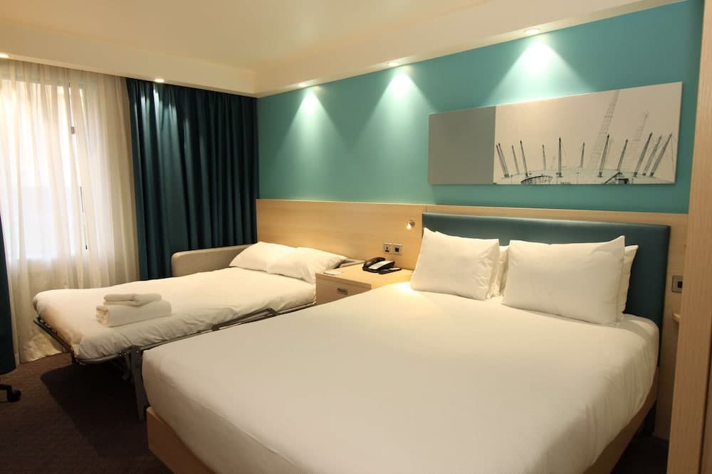Hampton by Hilton London Docklands
