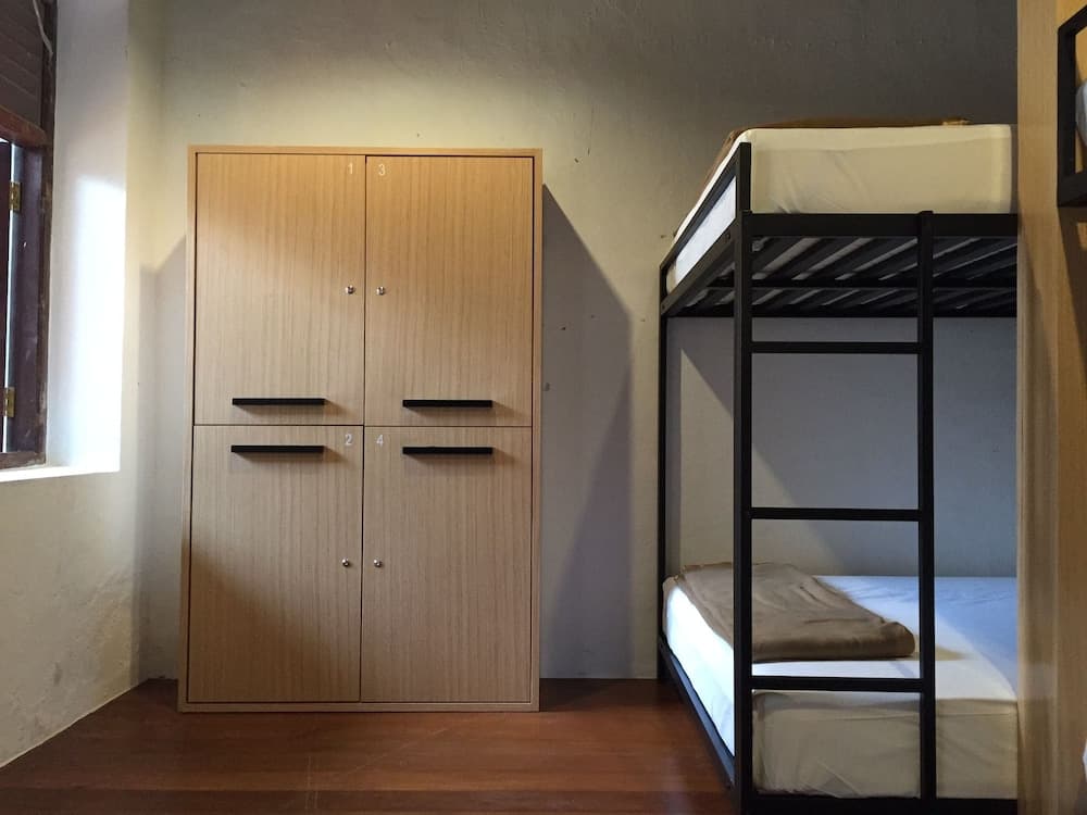 The Frame Guesthouse - Hostel